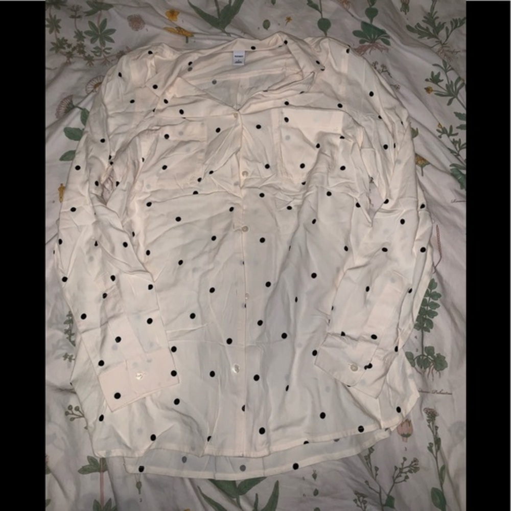 Old navy button up shirt